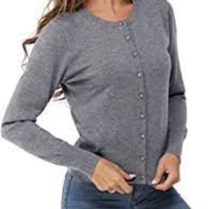 NEW NWOT Melrose Chic Cardigan. Gray.  Small.